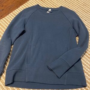 Size 6 lulu crew neck sweatshirt